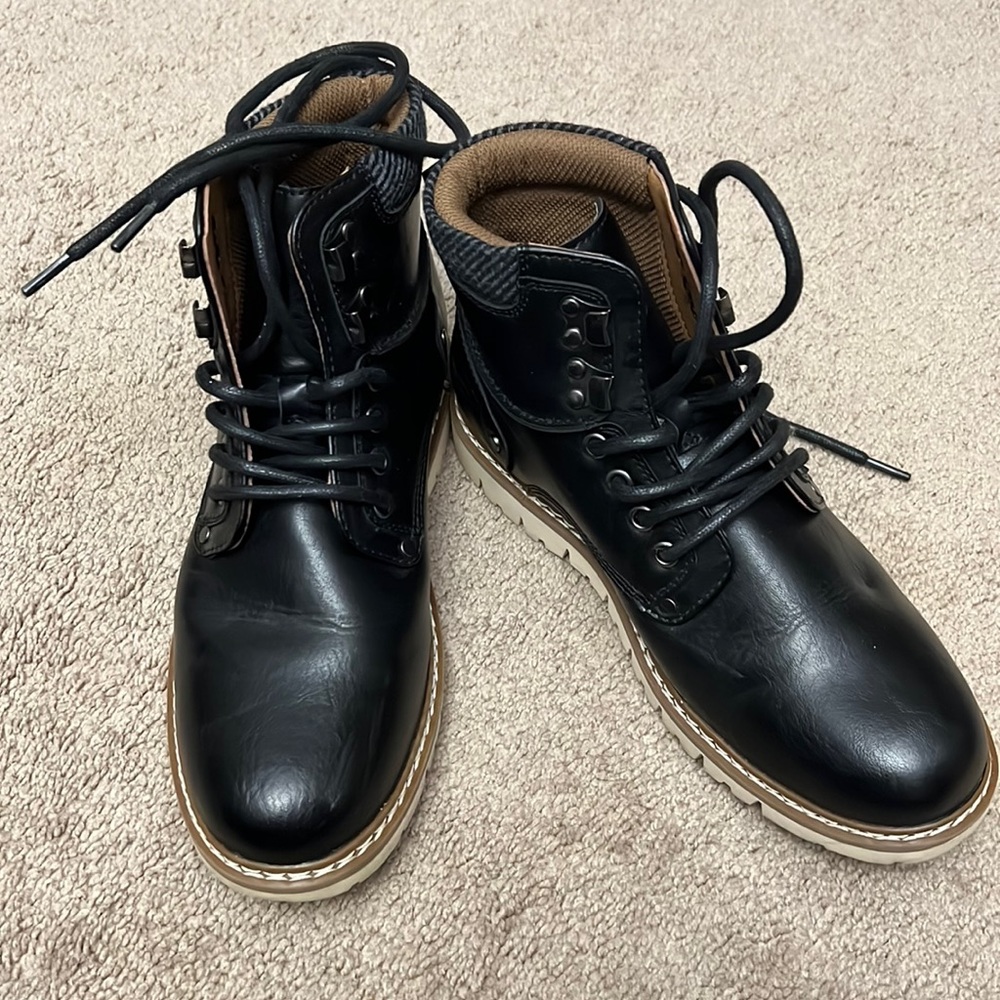 Madden NYC Mens size 7